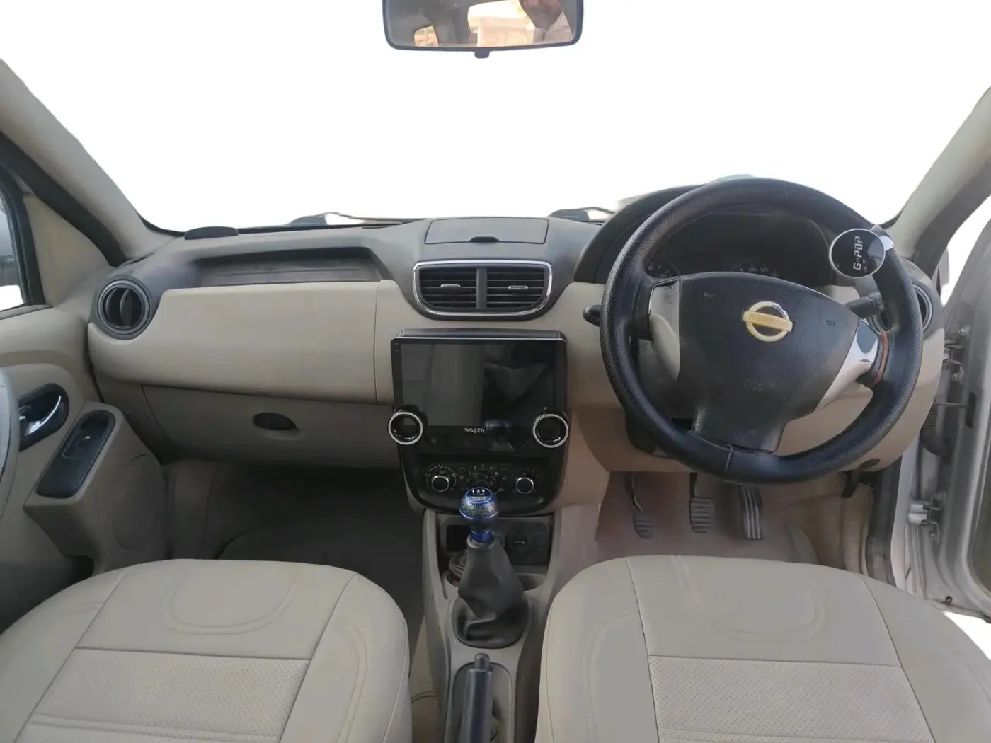 2014 Nissan Terrano XL (D), Diesel, Manual, 1,50,000 km, interior