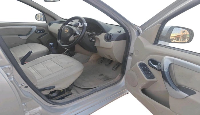 2014 Nissan Terrano XL (D), Diesel, Manual, 1,50,000 km, interior