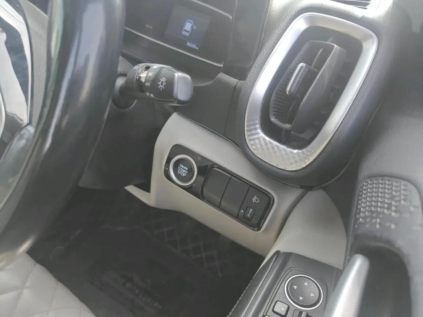2020 KIA SONET HTX 1.0 IMT, Petrol, Manual, 36,235 km, interior