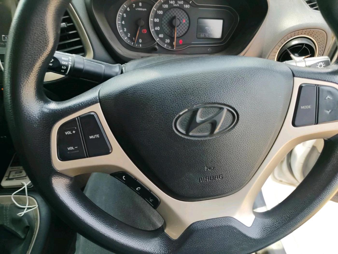 2019 Hyundai NEW SANTRO SPORTZ MT, CNG, Manual, 66,701 km, interior