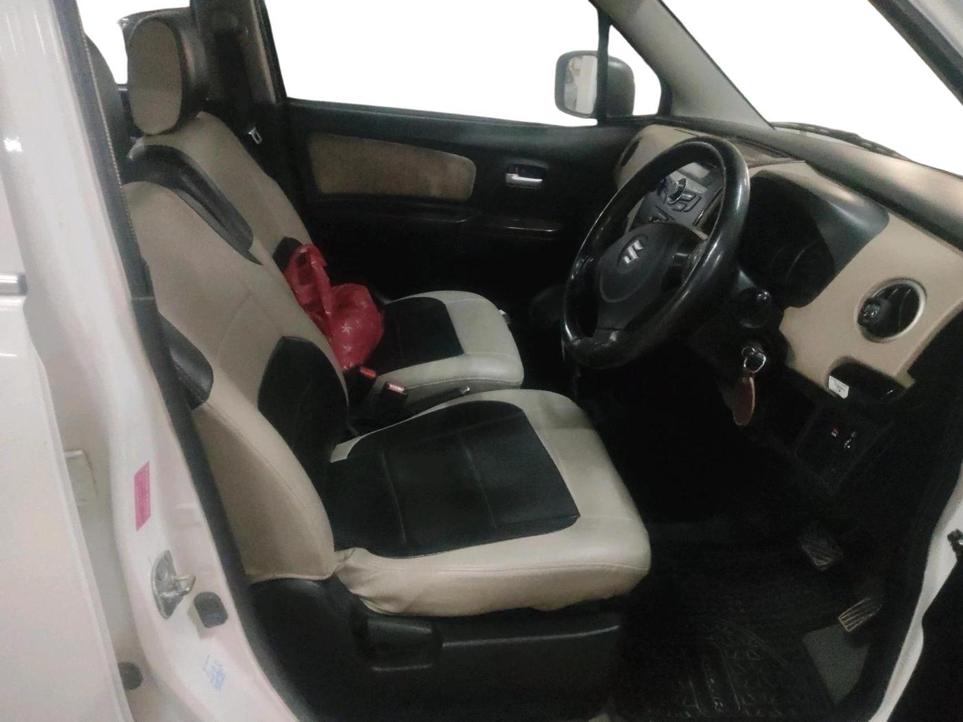 2017 Maruti Wagon R 1.0 VXI AMT, Petrol, Automatic, 53,927 km, interior