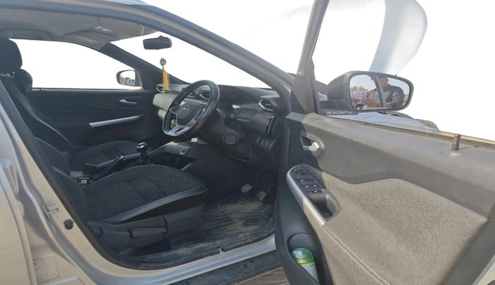 2021 Nissan MAGNITE XV PREMIUM, Petrol, Manual, 27,280 km, interior