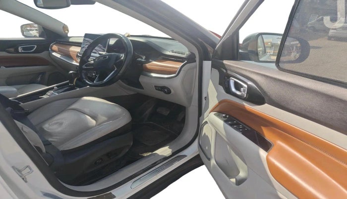 2021 Jeep Compass LIMITED (O) 2.0 DIESEL 4X4 AT, Diesel, Automatic, 1,49,138 km, interior