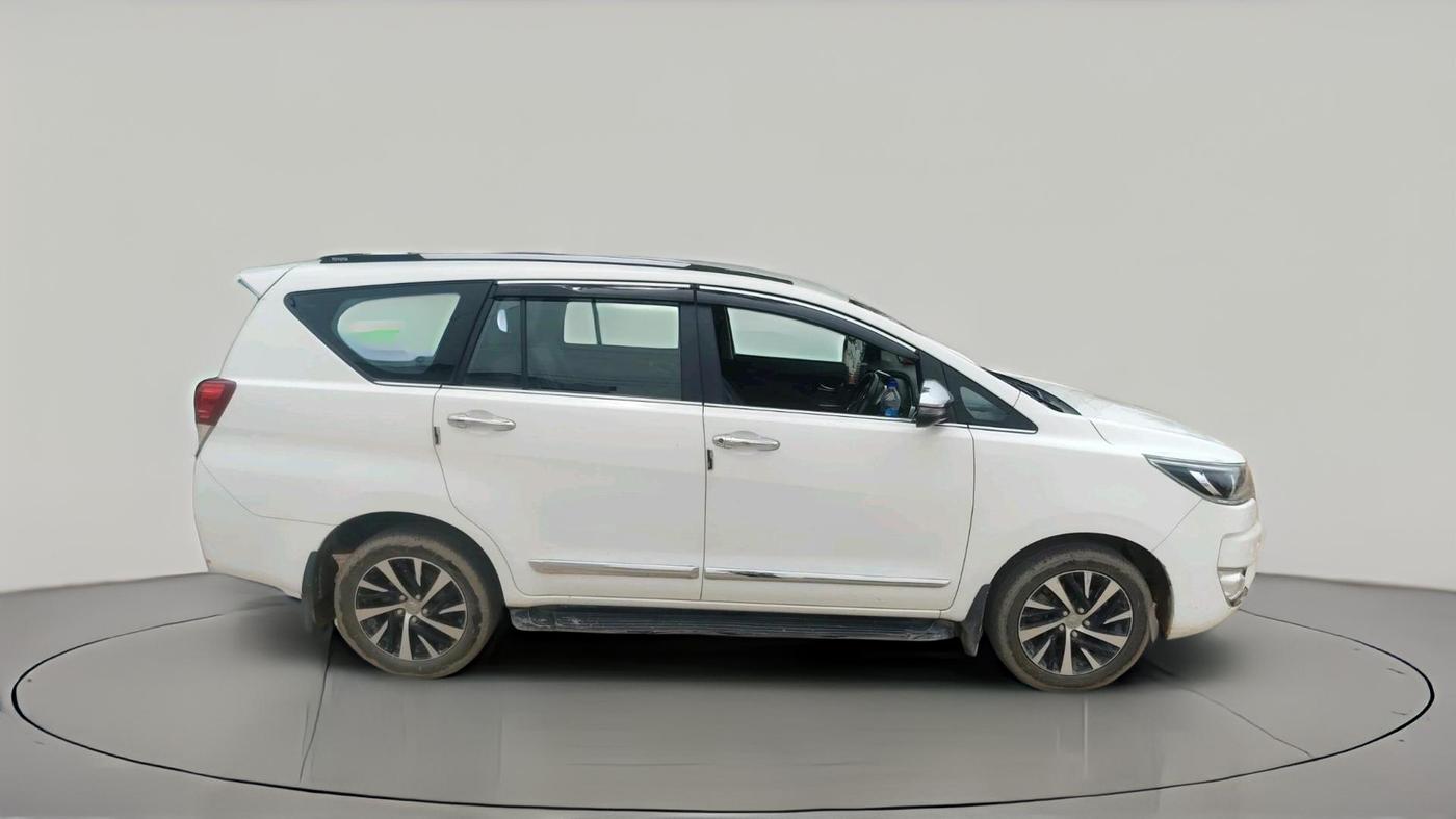 2024 Toyota Innova Crysta 2.4 ZX 7STR, Diesel, Manual, 1,07,377 km, exterior
