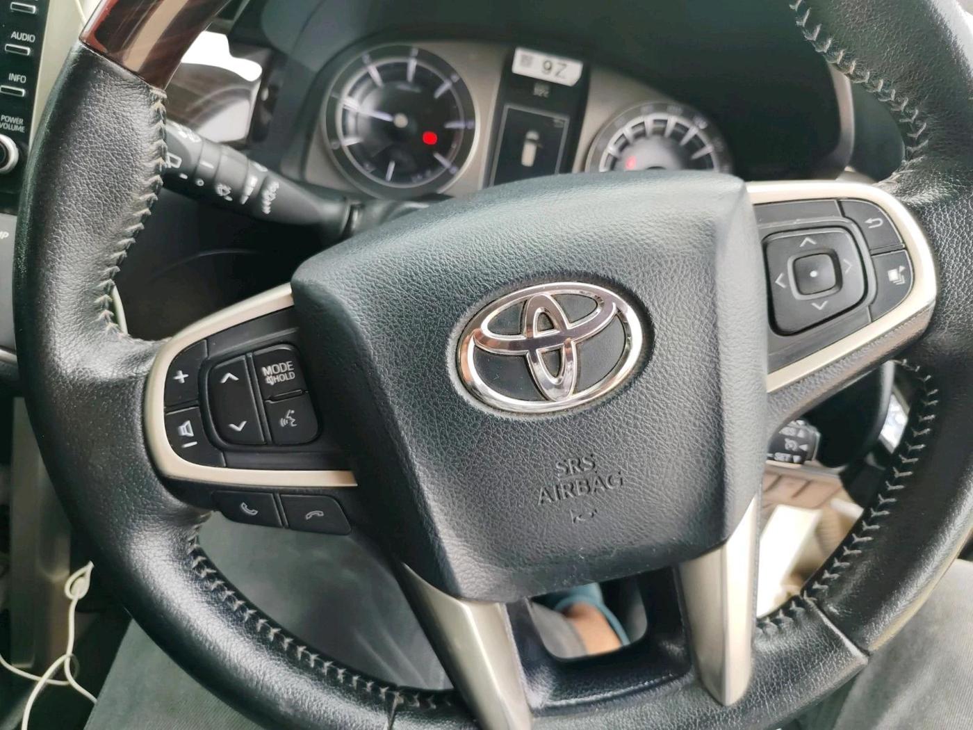 2024 Toyota Innova Crysta 2.4 ZX 7STR, Diesel, Manual, 1,07,377 km, interior
