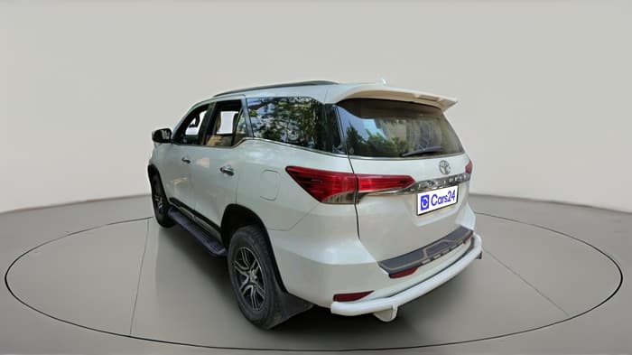 2018 Toyota Fortuner 2.8 4X2 MT, Diesel, Manual, 2,01,663 km, exterior