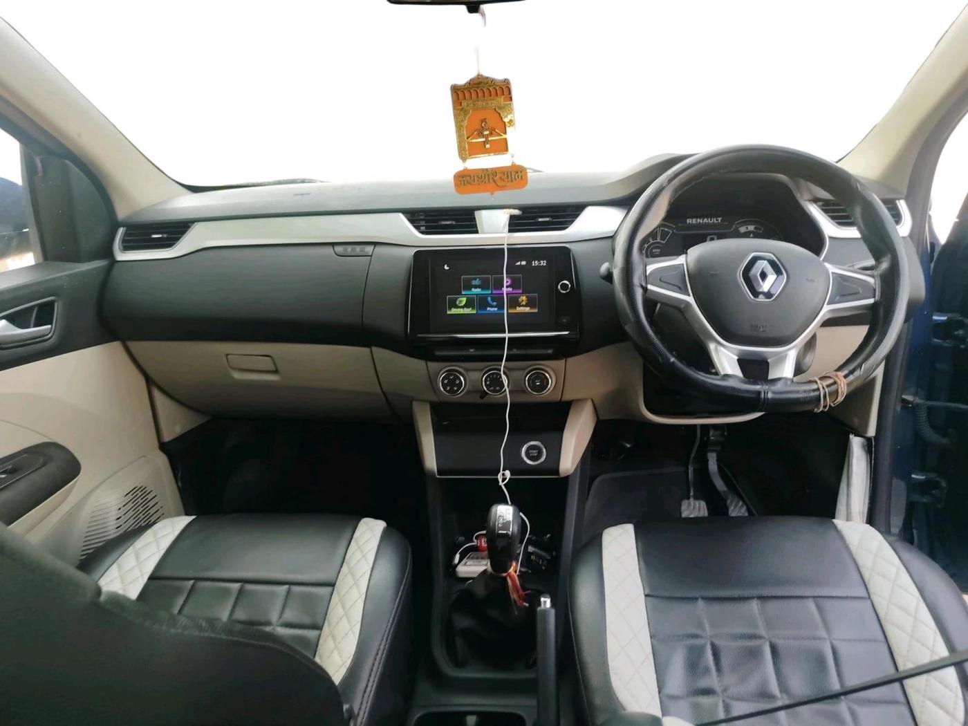 2021 Renault TRIBER RXZ AMT, Petrol, Automatic, 1,18,714 km, interior
