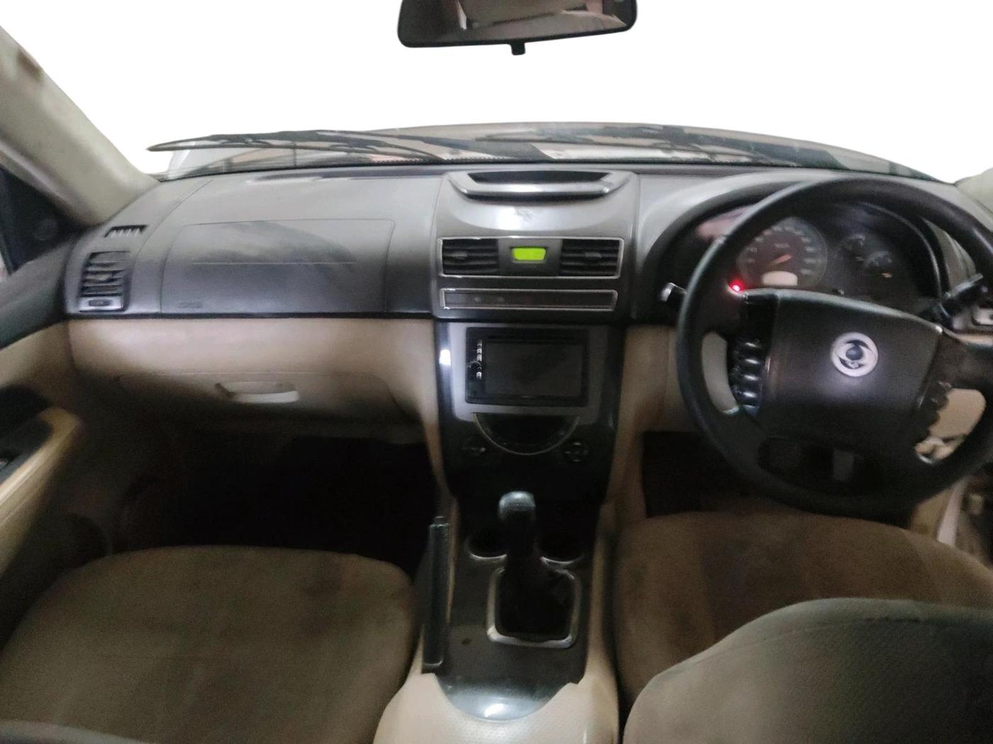 2013 Ssangyong Rexton RX5, Diesel, Manual, 2,36,014 km, interior