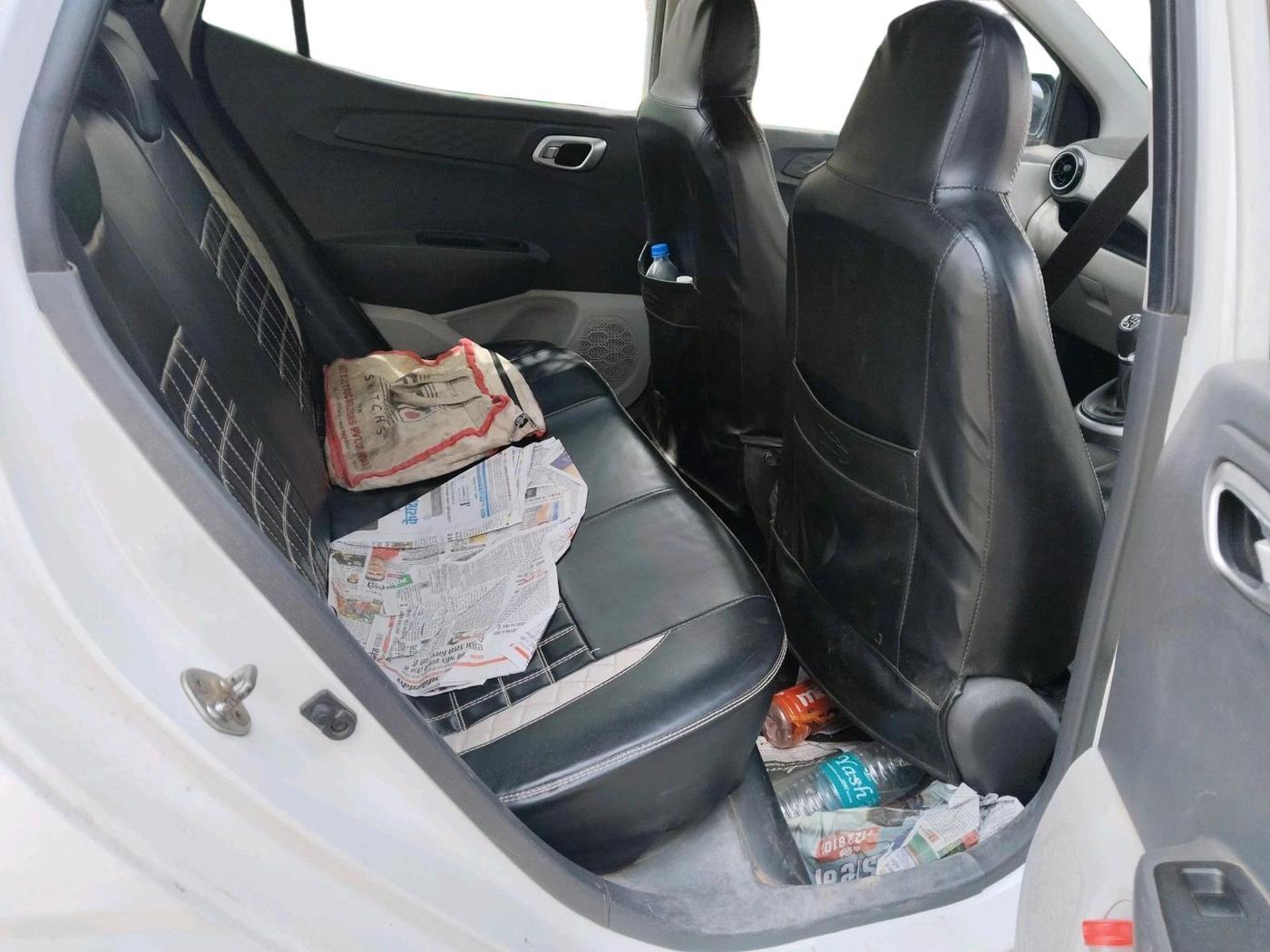 2022 Hyundai GRAND I10 NIOS SPORTZ 1.2 KAPPA VTVT, Petrol, Manual, 30,200 km, interior