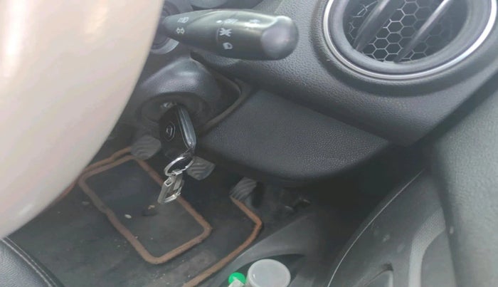 2019 Renault Kwid RXL, Petrol, Manual, 89,722 km, interior