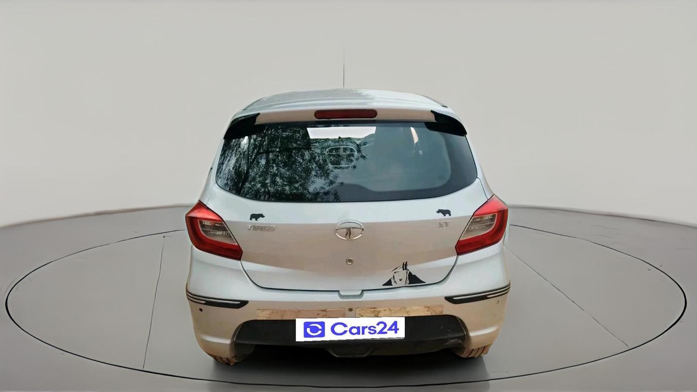 2016 Tata Tiago XT PETROL, Petrol, Manual, 1,33,717 km, exterior