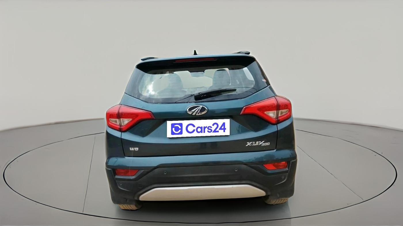 2021 Mahindra XUV300 W8 1.5 DIESEL, Diesel, Manual, 95,626 km, exterior