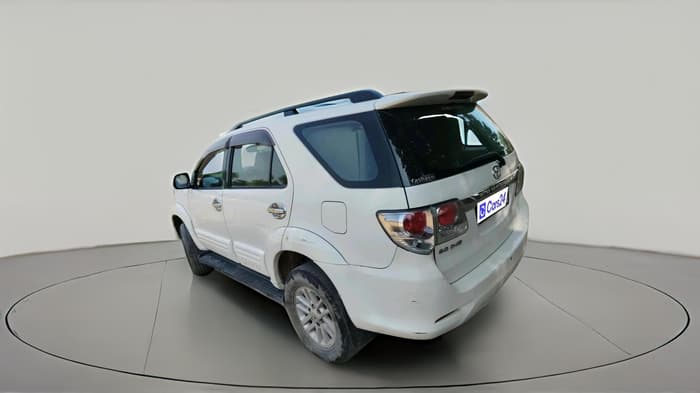 2014 Toyota Fortuner 3.0 4X2 MT, Diesel, Manual, 1,87,860 km, exterior