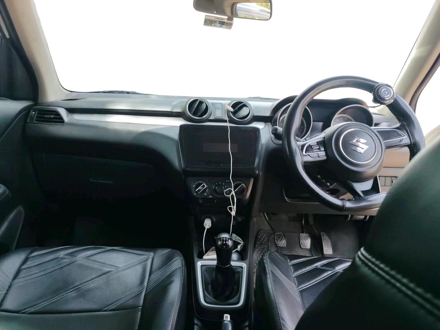 2021 Maruti Swift VXI, Petrol, Manual, 98,999 km, interior