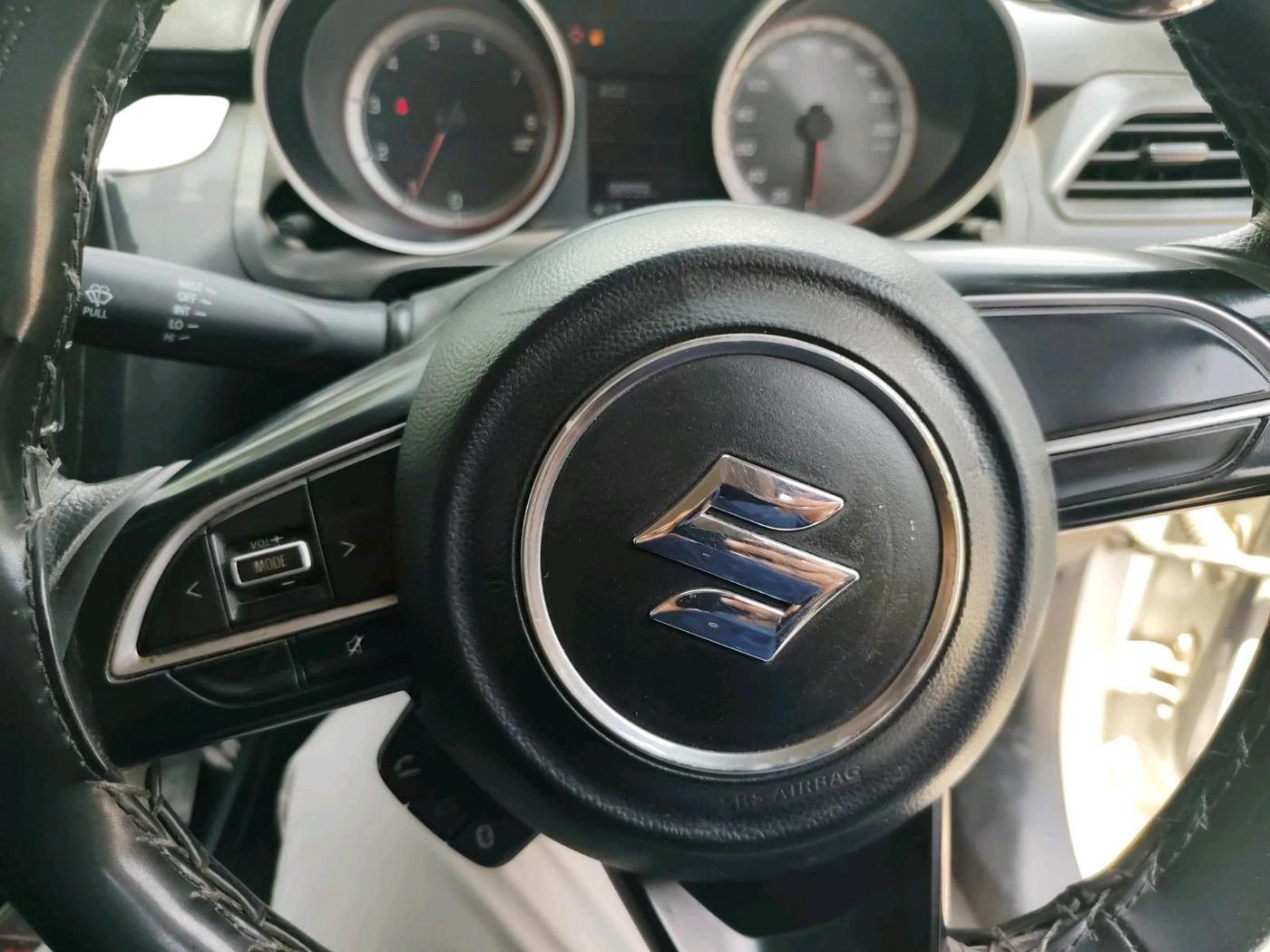 2021 Maruti Swift VXI, Petrol, Manual, 98,999 km, interior