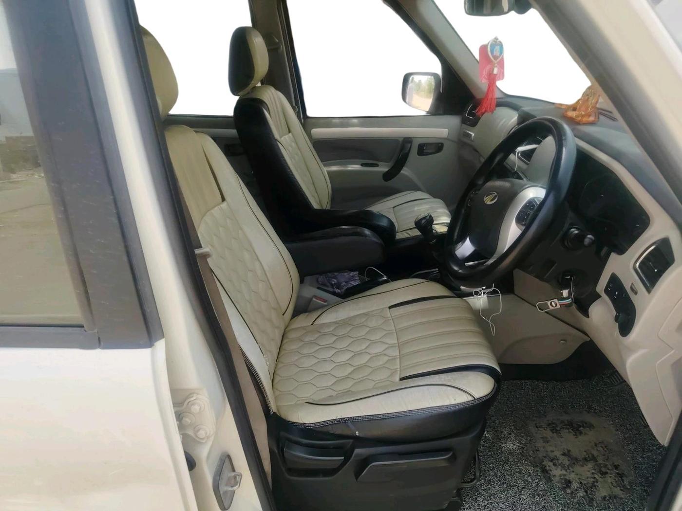 2017 Mahindra Scorpio S10 1.99 INTELLI-HYBRID, Diesel, Manual, 87,561 km, interior
