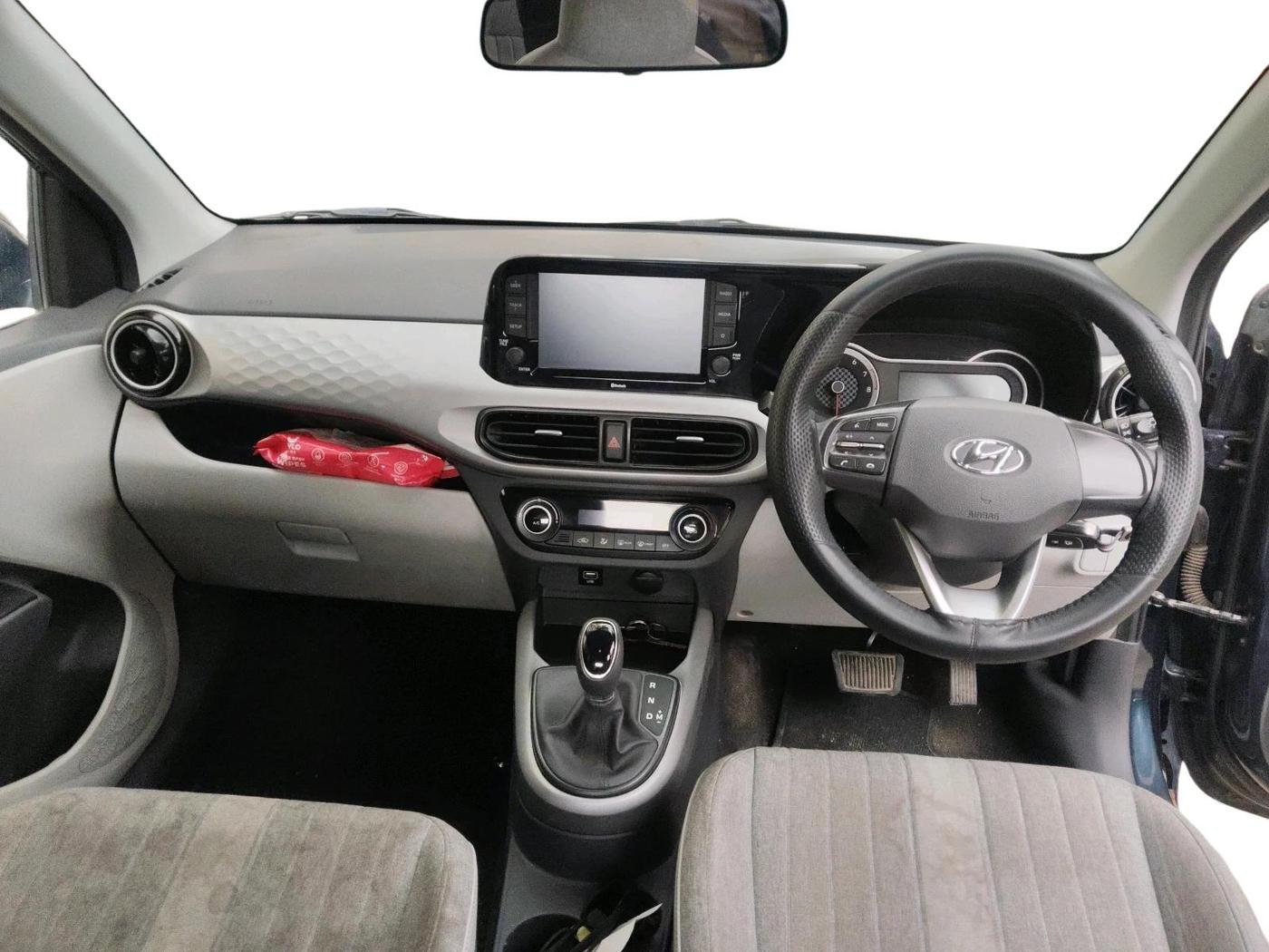 2022 Hyundai GRAND I10 NIOS SPORTZ AMT 1.2 KAPPA VTVT, Petrol, Automatic, 30,788 km, interior