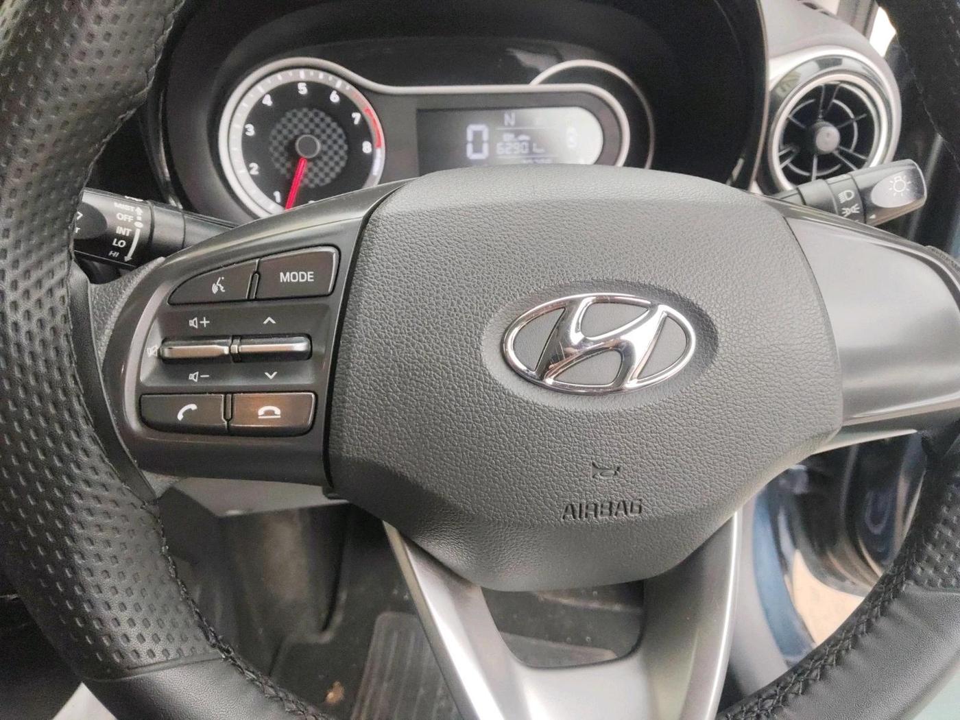 2022 Hyundai GRAND I10 NIOS SPORTZ AMT 1.2 KAPPA VTVT, Petrol, Automatic, 30,788 km, interior