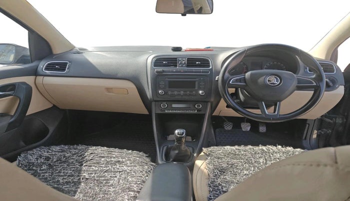 2018 Skoda Rapid AMBITION 1.6 MPI MT, Petrol, Manual, 50,453 km, interior