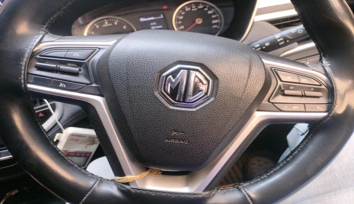 2022 MG HECTOR SHINE 2.0 DIESEL TURBO MT, Diesel, Manual, 1,02,325 km, interior