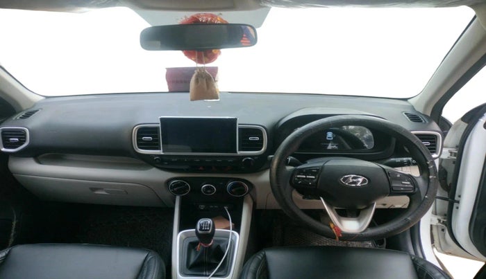 2024 Hyundai VENUE S PLUS 1.5 CRDI, Diesel, Manual, 18,100 km, interior