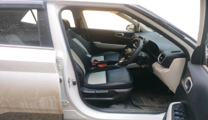 2024 Hyundai VENUE S PLUS 1.5 CRDI, Diesel, Manual, 18,100 km, interior