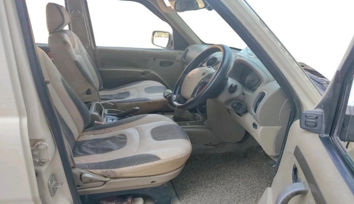 2012 Mahindra Scorpio VLX 2WD, Diesel, Manual, 1,13,674 km, interior