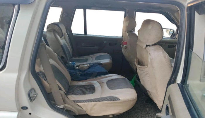 2012 Mahindra Scorpio VLX 2WD, Diesel, Manual, 1,13,674 km, interior
