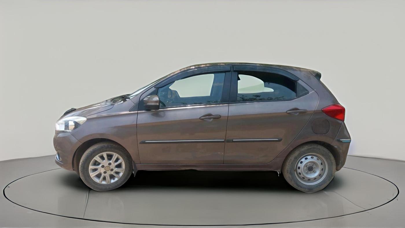 2017 Tata Tiago XZA PETROL, Petrol, Automatic, 1,10,989 km, exterior