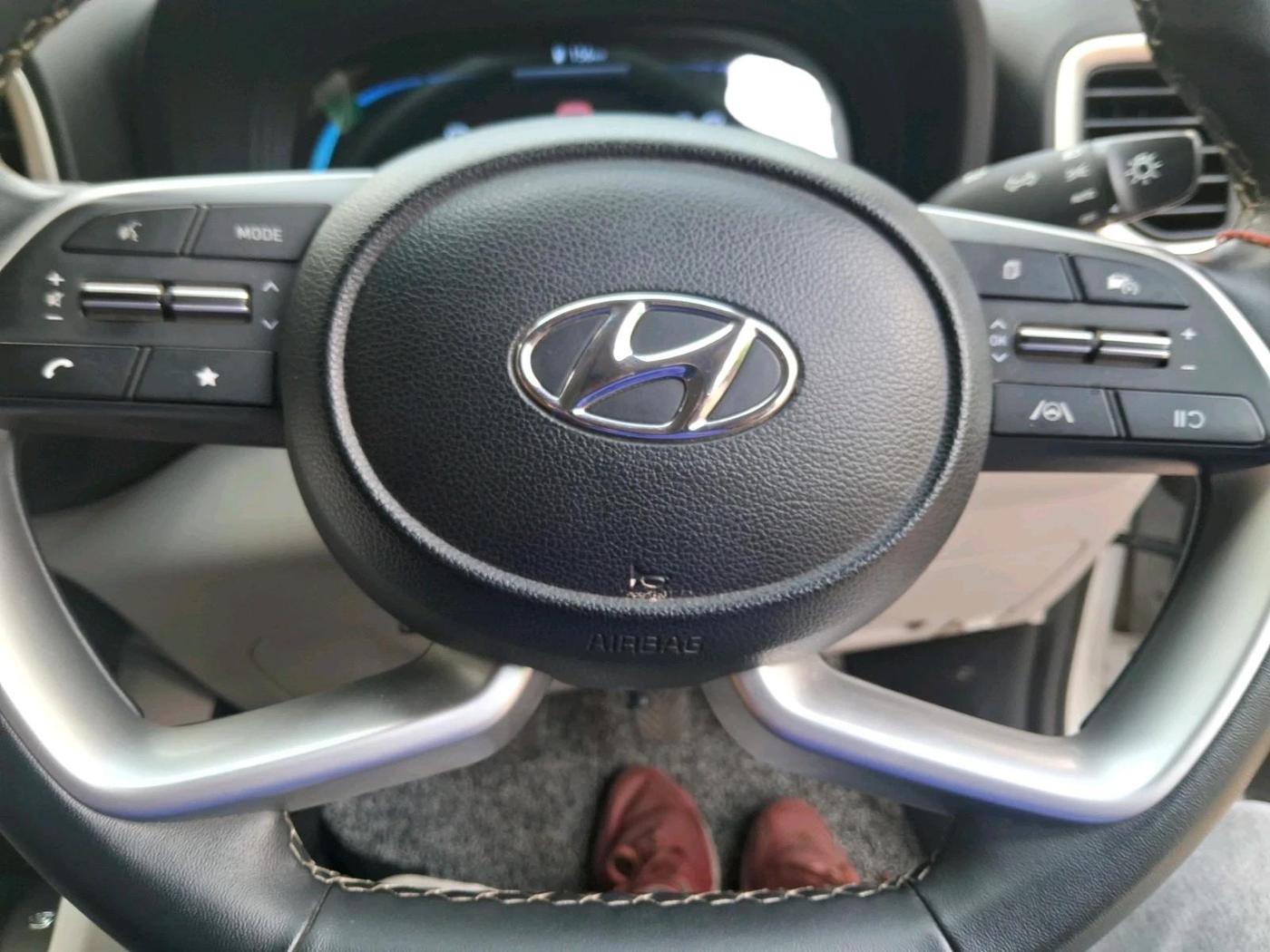 2024 Hyundai VENUE SX (O) MT 1.0 Turbo, Petrol, Manual, 14,915 km, interior