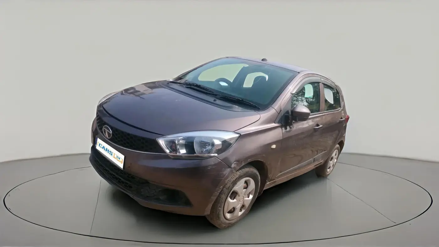 2018 Tata Tiago XT PETROL, Petrol, Manual, 80,246 km, exterior