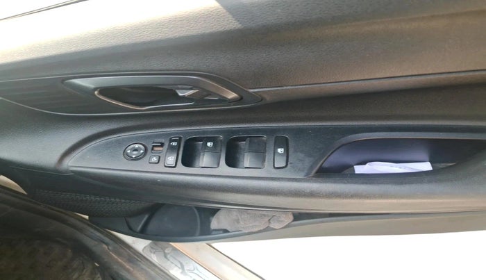 2022 Hyundai NEW I20 SPORTZ 1.5 MT, Diesel, Manual, 44,474 km, interior