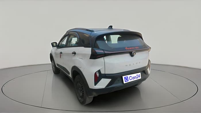 2024 Tata NEXON Smart + 1.5, Diesel, Manual, 30,806 km, exterior