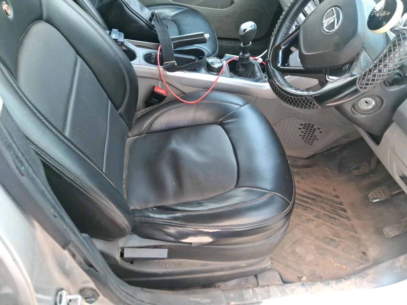2018 Tata NEXON XM PETROL, Petrol, Manual, 1,24,048 km, interior