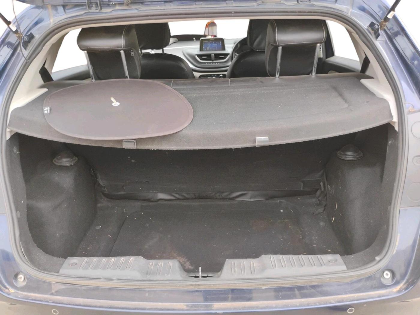 2023 Tata ALTROZ XZ + SUNROOF, Petrol, Manual, 10,850 km, exterior