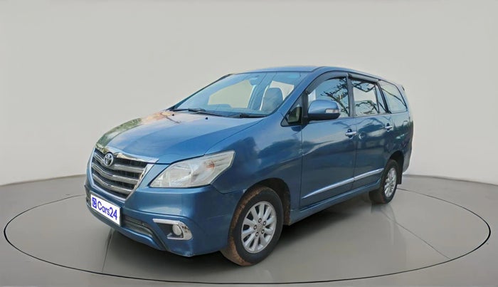 2014 Toyota Innova 2.5 VX 8 STR, Diesel, Manual, 2,72,981 km, exterior