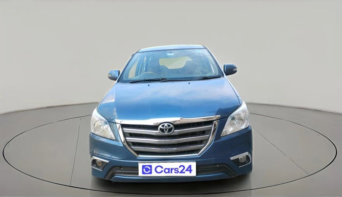 2014 Toyota Innova 2.5 VX 8 STR, Diesel, Manual, 2,72,981 km, exterior