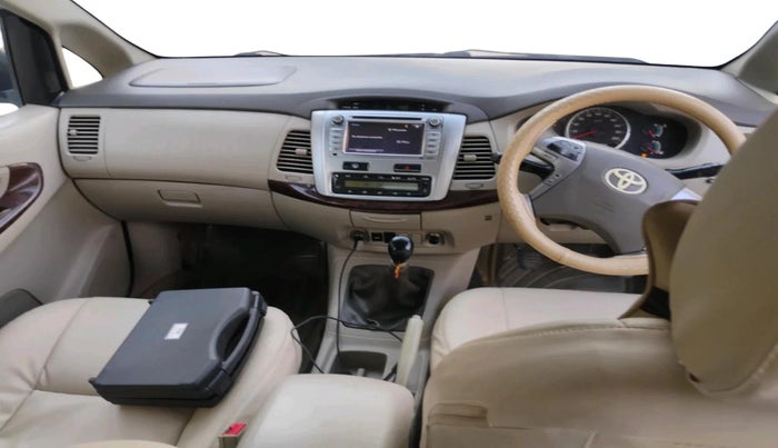 2014 Toyota Innova 2.5 VX 8 STR, Diesel, Manual, 2,72,981 km, interior