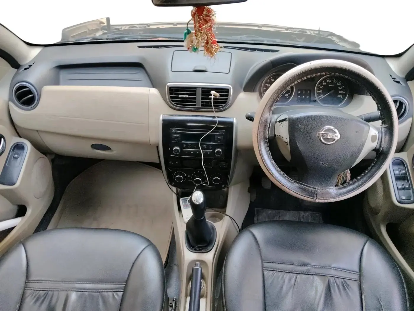 2014 Nissan Terrano XL (D), Diesel, Manual, 1,11,982 km, interior