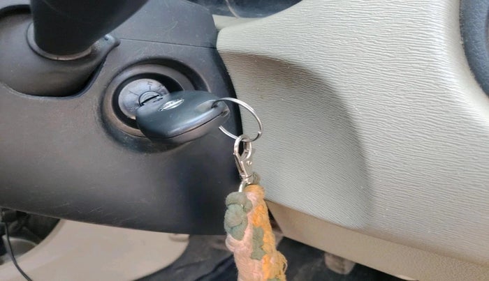 2014 Nissan Terrano XL (D), Diesel, Manual, 1,11,982 km, interior