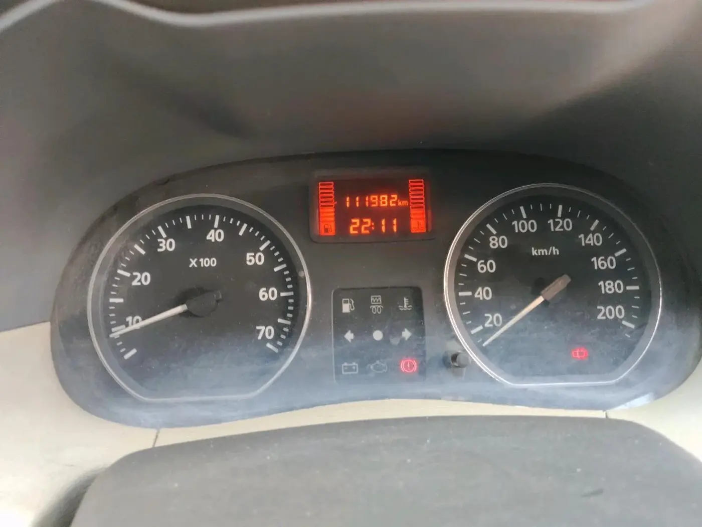 2014 Nissan Terrano XL (D), Diesel, Manual, 1,11,982 km, interior