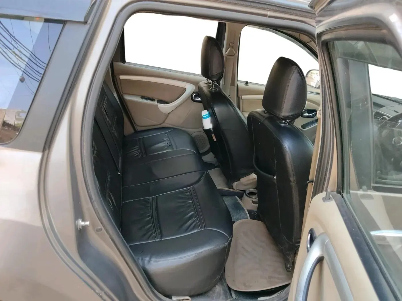 2014 Nissan Terrano XL (D), Diesel, Manual, 1,11,982 km, interior