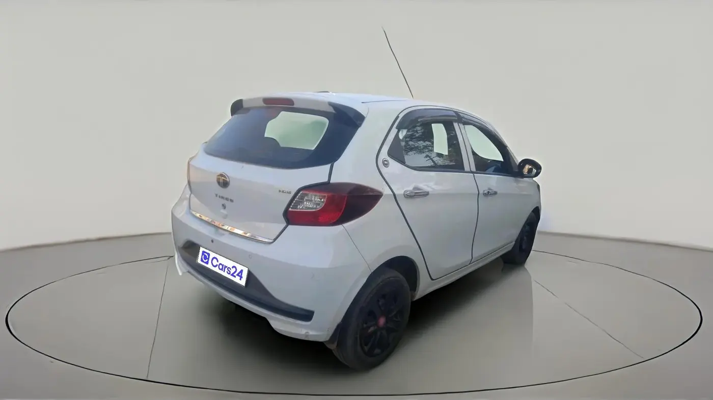 2024 Tata Tiago XM CNG, CNG, Manual, 48,140 km, exterior