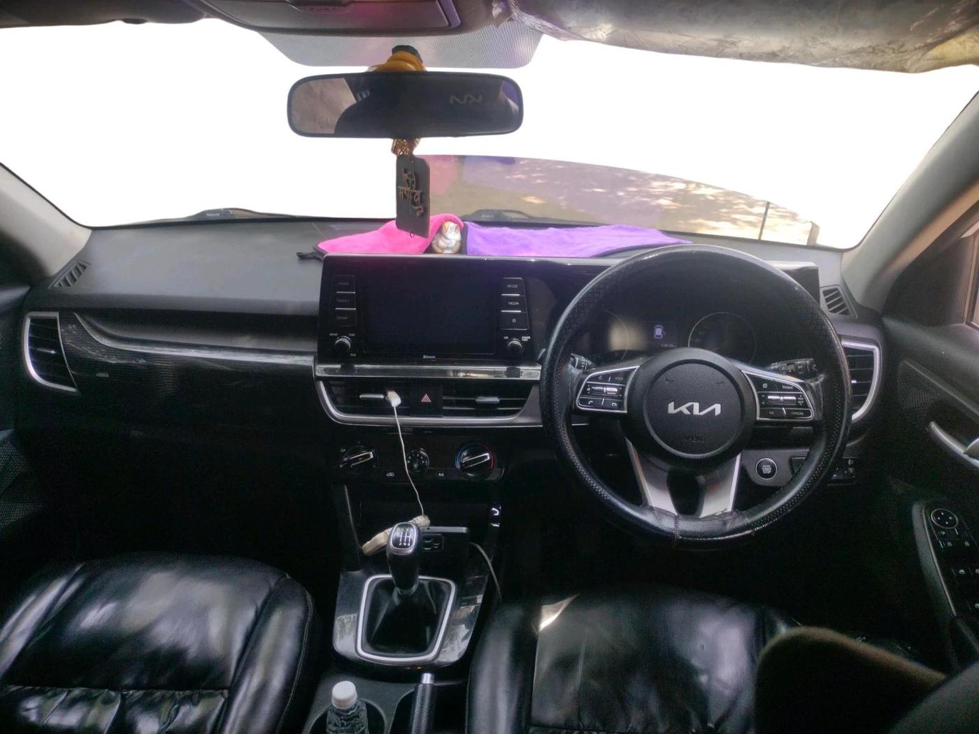 2022 KIA SELTOS HTK PLUS 1.5, Petrol, Manual, 1,18,126 km, interior
