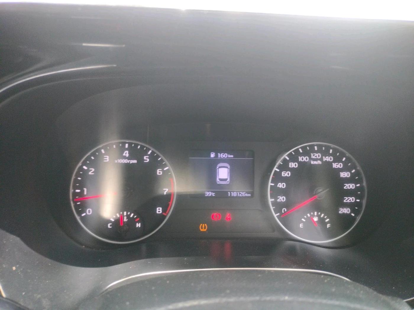 2022 KIA SELTOS HTK PLUS 1.5, Petrol, Manual, 1,18,126 km, interior
