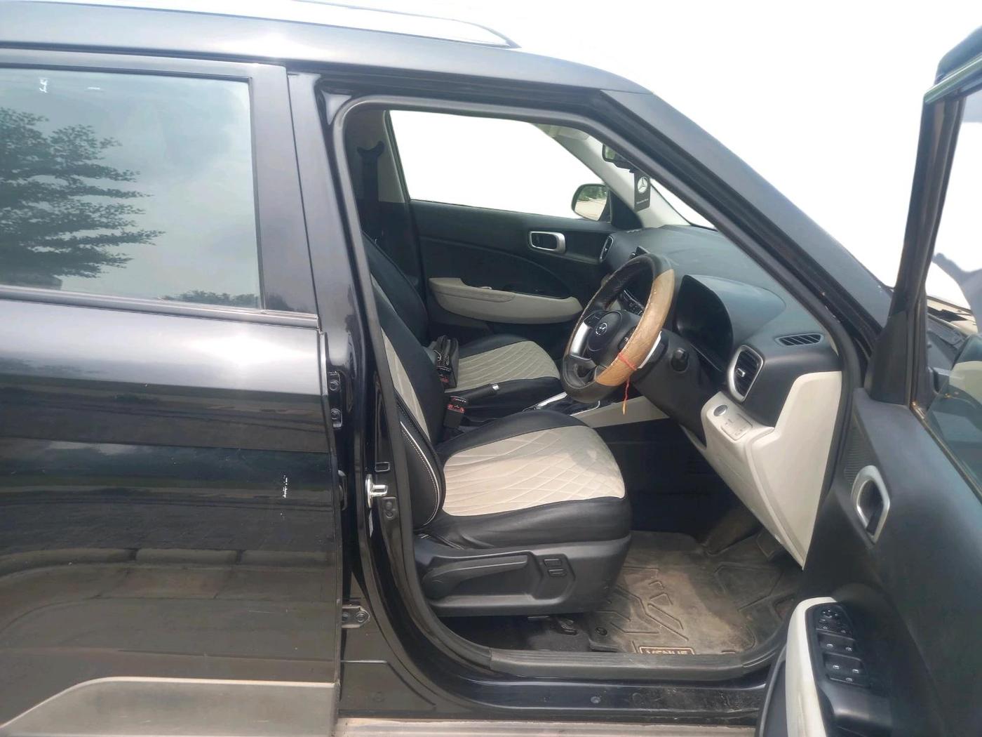 2023 Hyundai VENUE SX (O) 1.0 TURBO DCT, Petrol, Automatic, 16,497 km, interior
