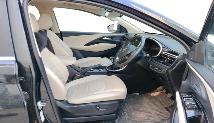 2023 MG HECTOR SHARP PRO 1.5 TURBO MT PETROL, Petrol, Manual, 43,683 km, interior