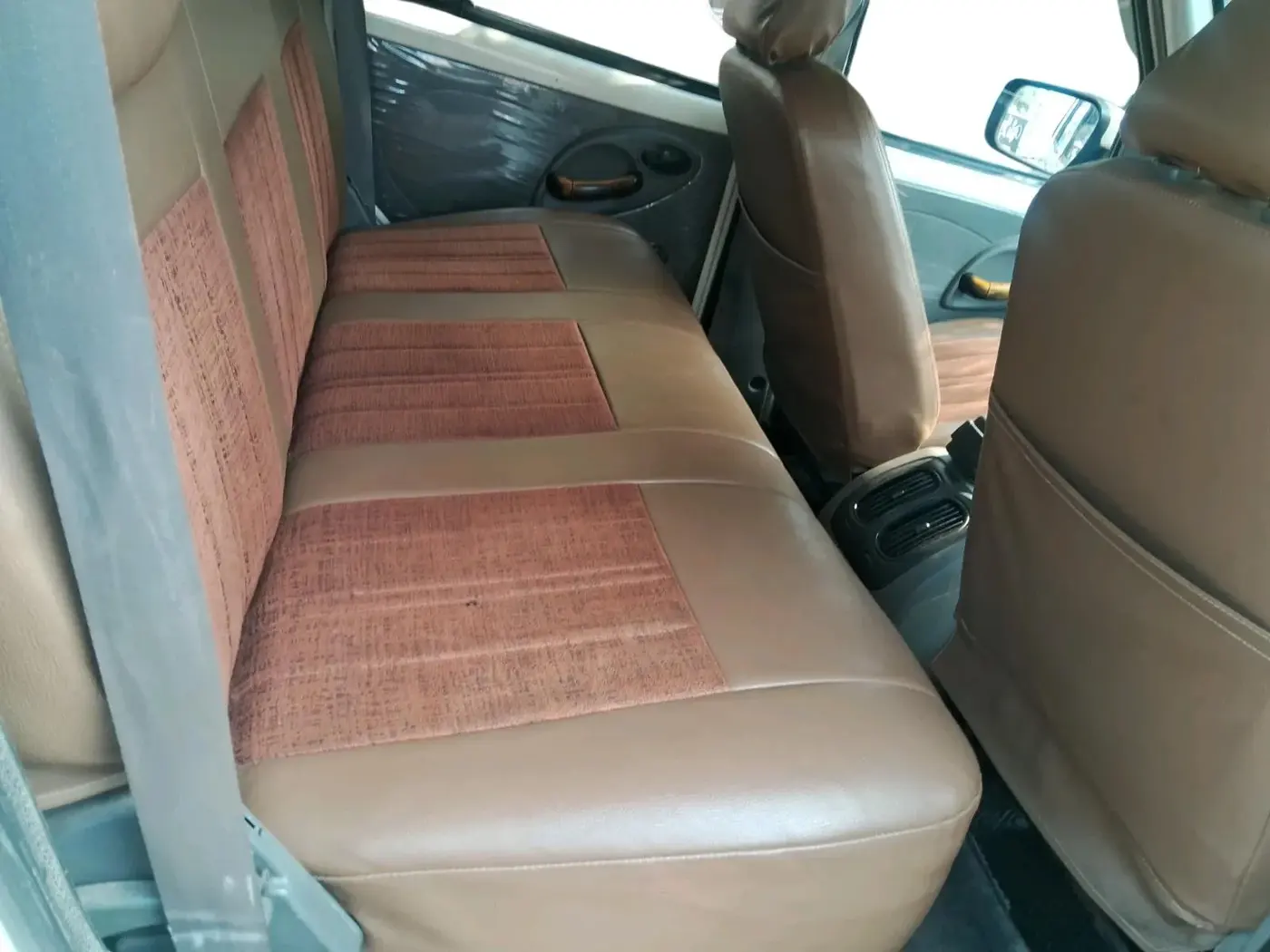 2014 Mahindra Scorpio EX M2DI, Diesel, Manual, 1,09,669 km, interior