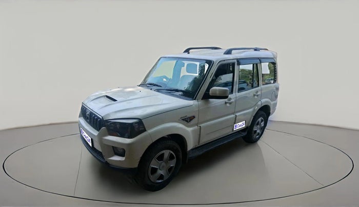 2017 Mahindra Scorpio S6 PLUS, Diesel, Manual, 1,68,901 km, exterior