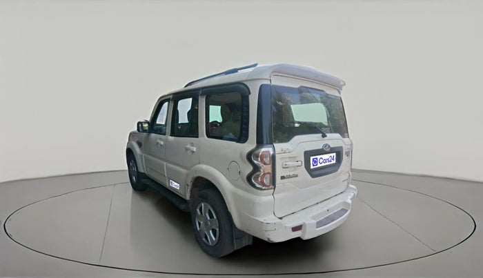 2017 Mahindra Scorpio S6 PLUS, Diesel, Manual, 1,68,901 km, exterior